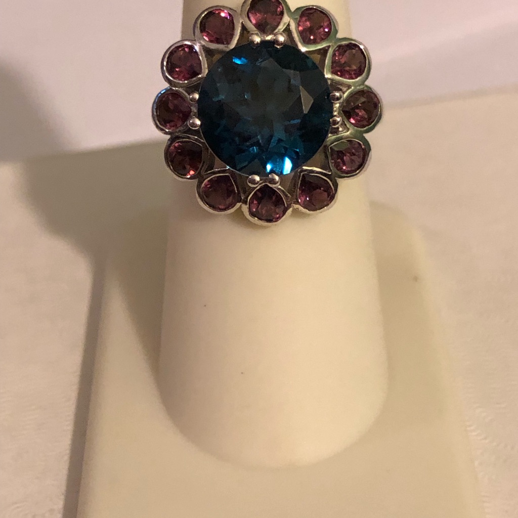 Blue Topaz & Rhodolite Garnet 8.50 Ctw Ring